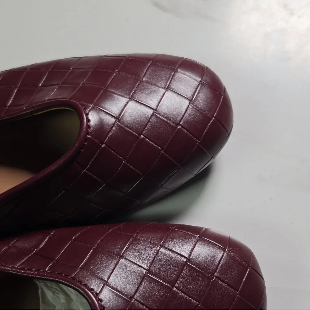 ASSEMBLY Women's Burgundy Synthetic Quilted Slip-On Ballet Flats Round Toe 6